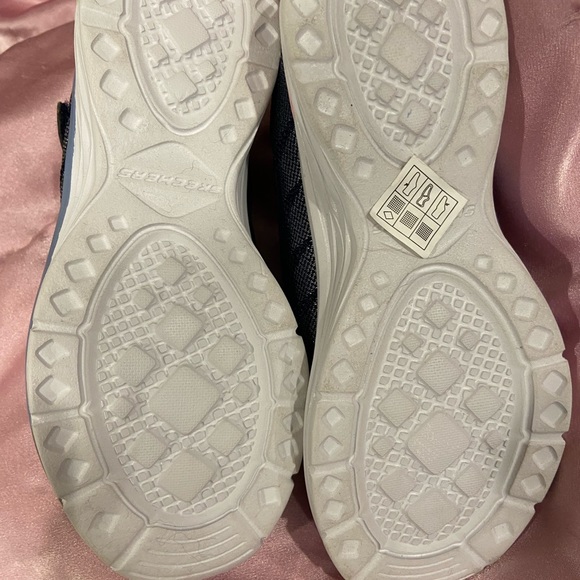 Skechers Girl Size 3 navy blue sparkle sneakers - Picture 5 of 5